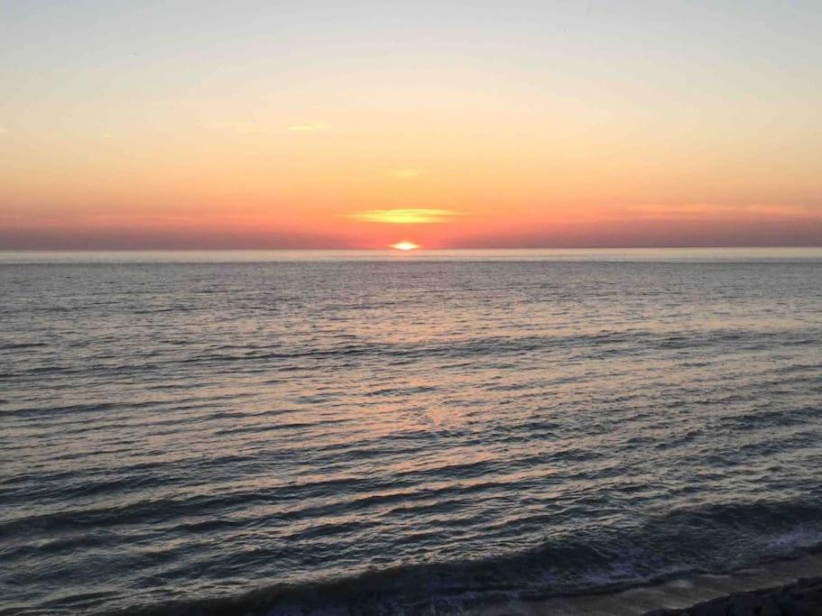 Les Iles Vue Sur Mer Agon-Coutainville Exteriér fotografie